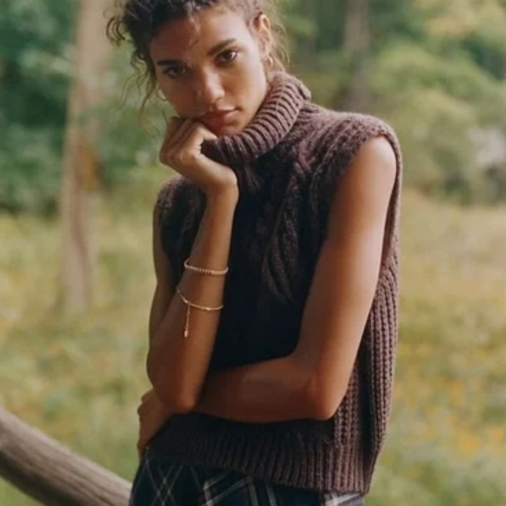 Anthropologie turtleneck sweater vest